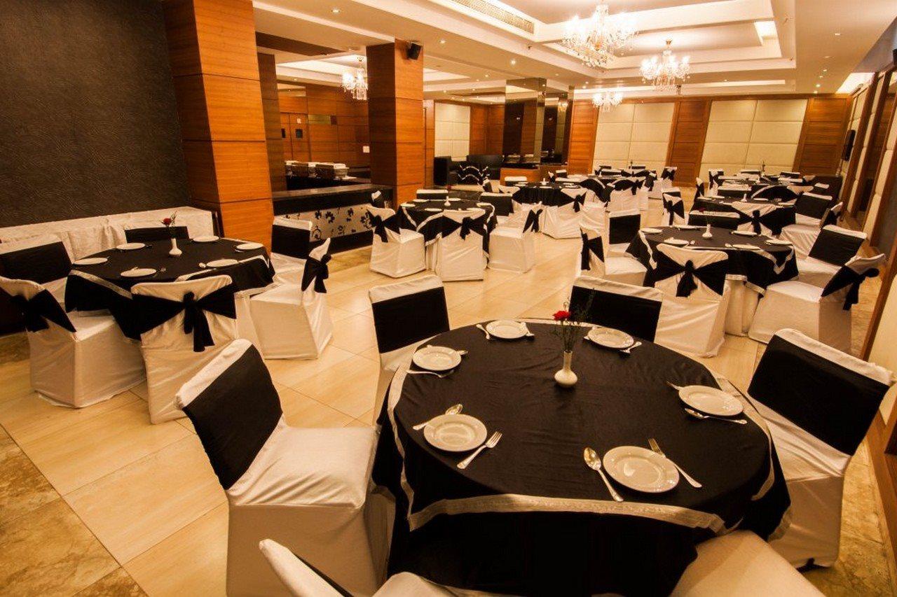 Africa Avenue Gk - 1 Hotel นิวเดลี ภายนอก รูปภาพ