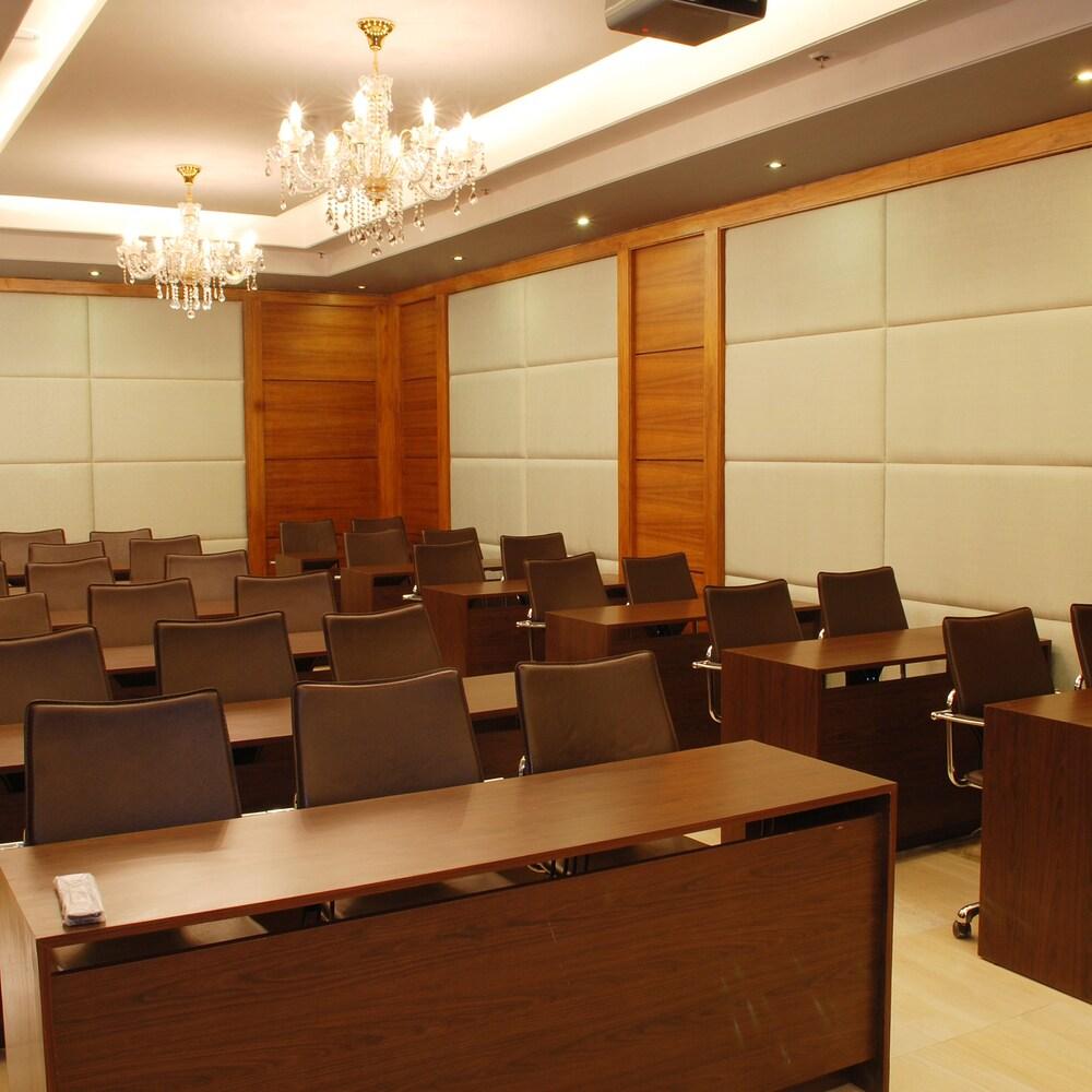 Africa Avenue Gk - 1 Hotel นิวเดลี ภายนอก รูปภาพ