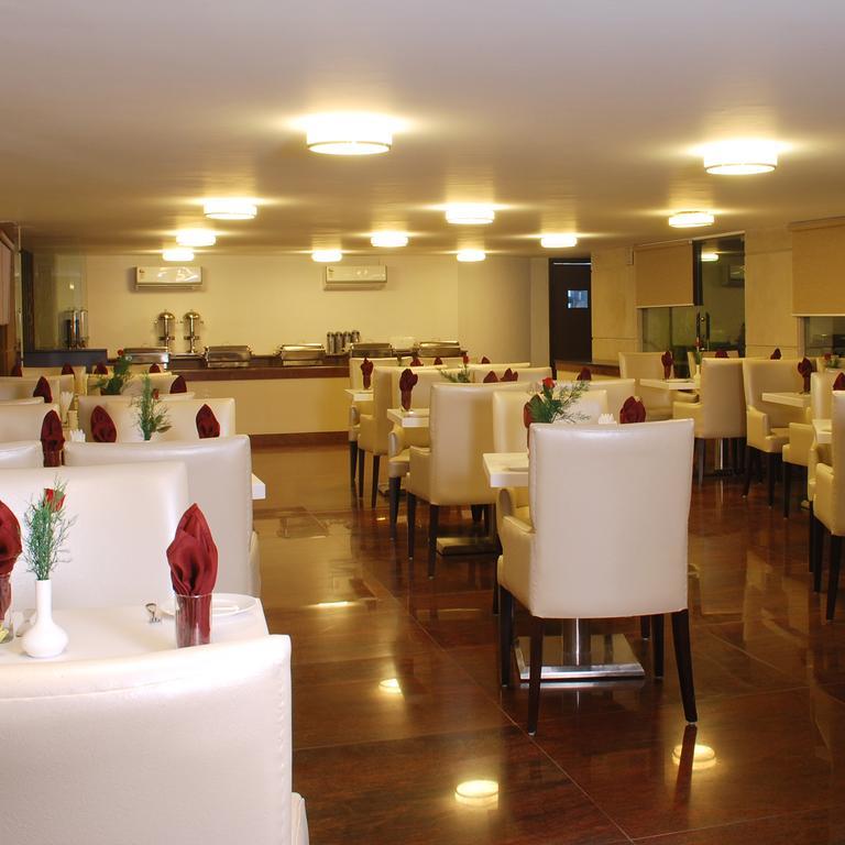 Africa Avenue Gk - 1 Hotel นิวเดลี ภายนอก รูปภาพ